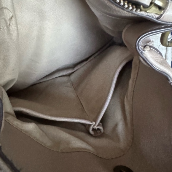 Rosetti Ashley Crossbody bag like new - Picture 12 of 15